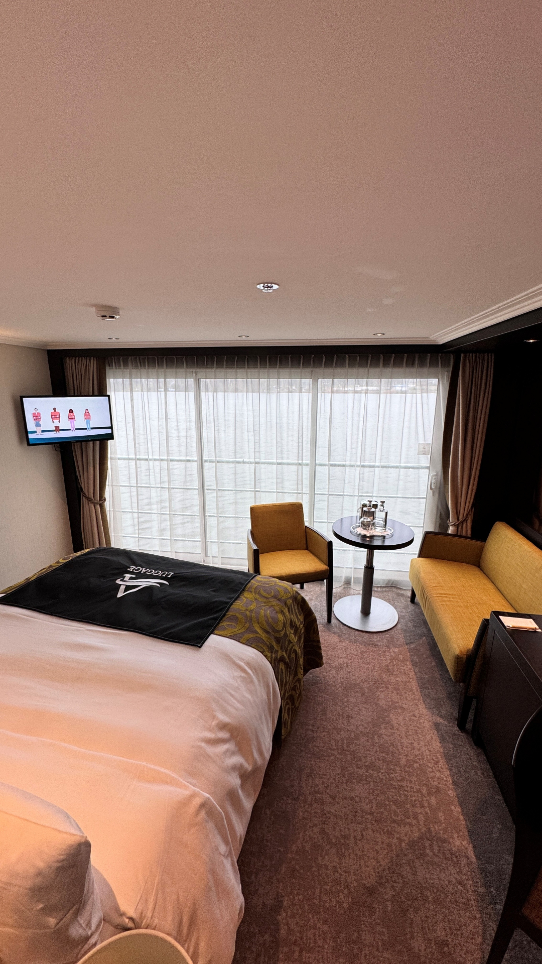 Sample Panorama Suite aboard Avalon Tranquility II - Suite Impressions Travel