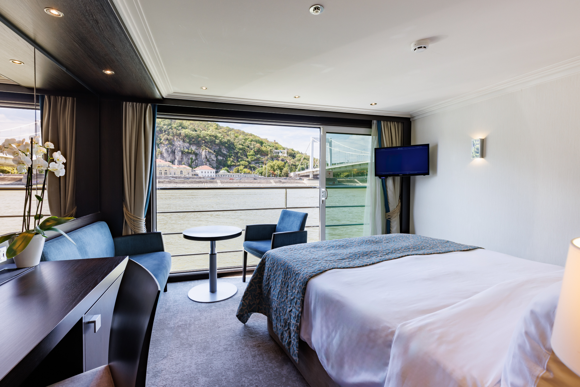 Avalon Waterways Tranquility II Panorama Suite with open wall overlooking the Danube River - Suite Impressions Travel